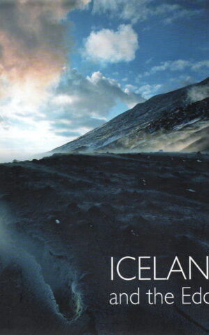 Iceland and the Eddas - Patrick Desgraupes' Iceland photos. With text from Snorra-Edda -